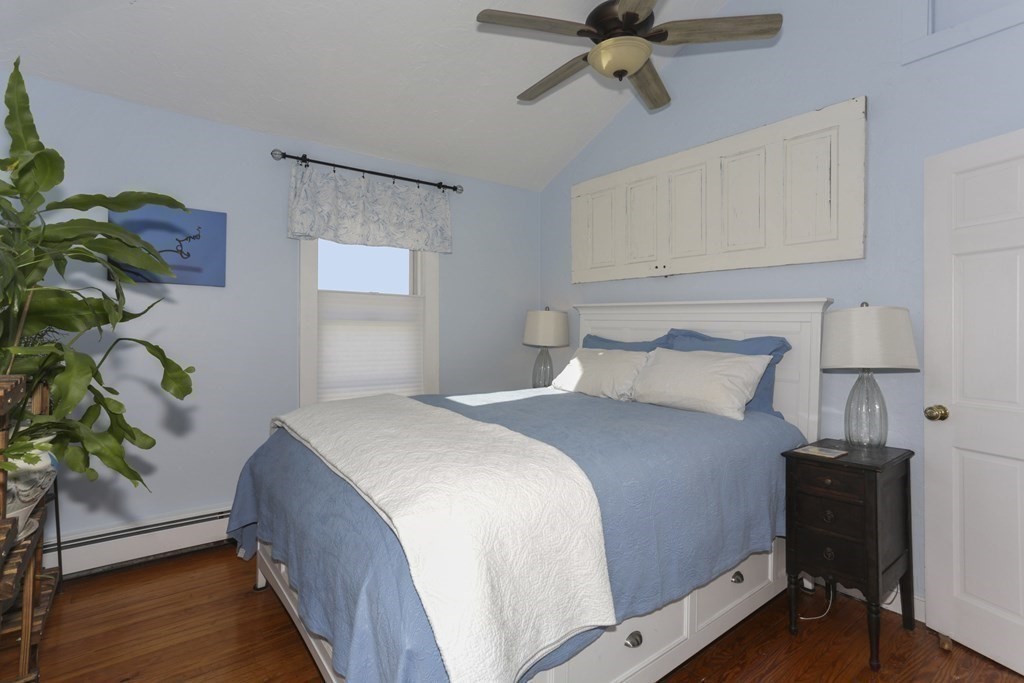 82 Newport Road Hull, MA 02045 - Photo 20 of 32