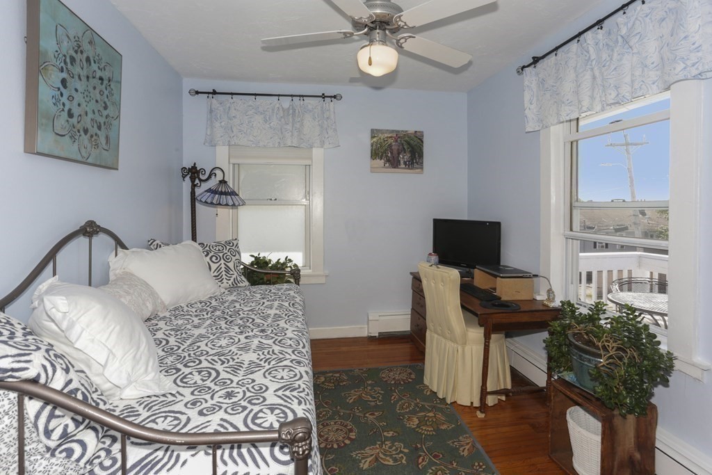 82 Newport Road Hull, MA 02045 - Photo 21 of 32