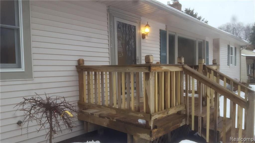 48145 Sugarbush Road Chesterfield, MI 48047 - Photo 2 of 40