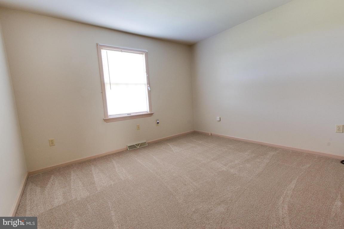 100 Race Street Lititz, PA 17543 - Photo 20 of 41