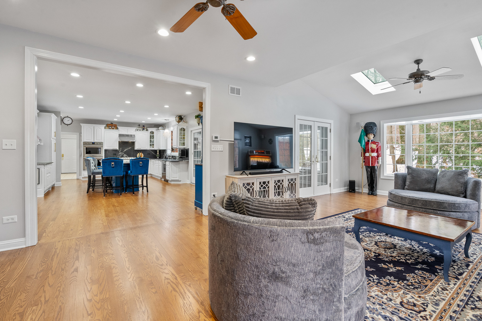 19427 Hunter Trail Mokena, IL 60448 - Photo 13 of 72 a living room with furniture and a flat screen tv