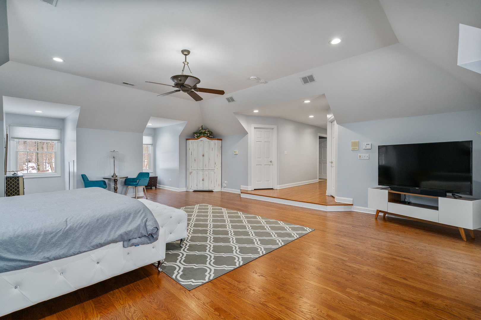 19427 Hunter Trail Mokena, IL 60448 - Photo 28 of 72 a bedroom with bed and flat screen tv