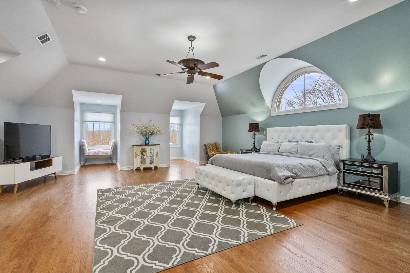 19427 Hunter Trail Mokena, IL 60448 - Photo 30 of 72 a spacious bedroom with a bed and wooden floor