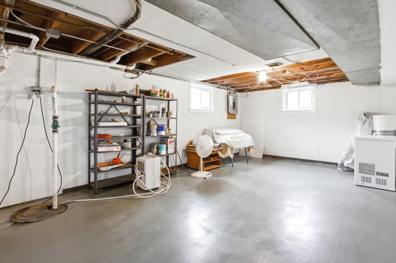 221 South Michigan Avenue Addison, IL 60101 - Photo 21 of 25 a view of a room with gym equipment