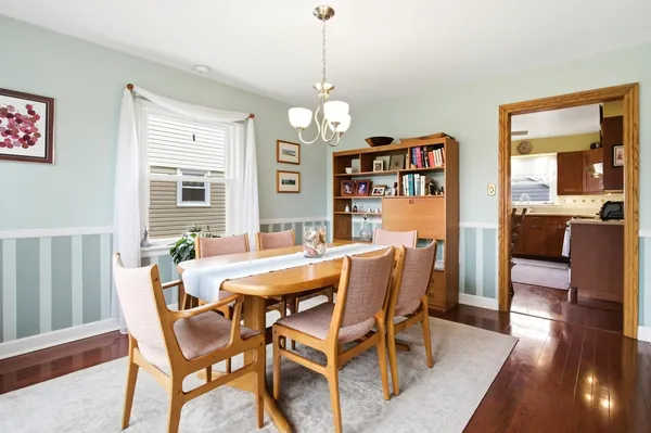 $374,900 | 221 South Michigan Avenue, Addison, IL 60101
