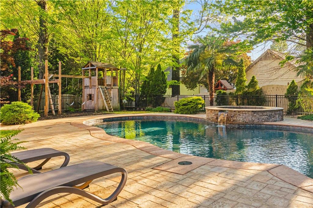 1686 Montcliff Court Decatur, GA 30033 - Photo 85 of 98 Gallery Image 85
