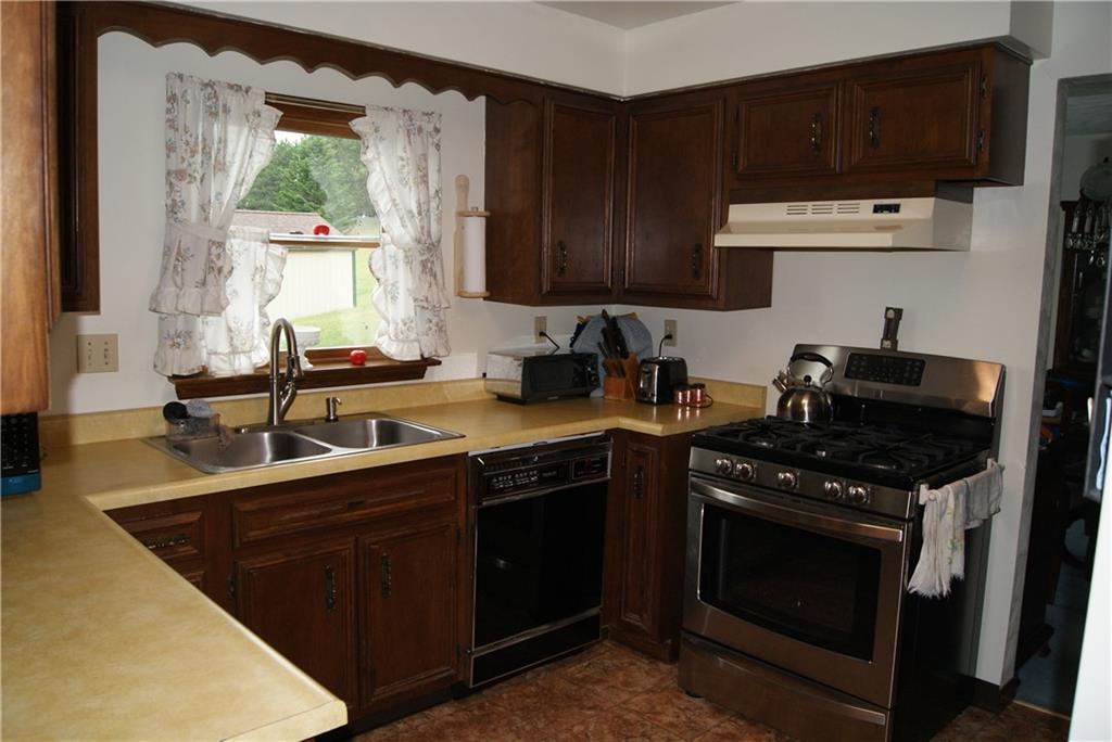 1369 Gilcrist Road Vandergrift, PA 15690 - Photo 14 of 25 Gallery Image 14