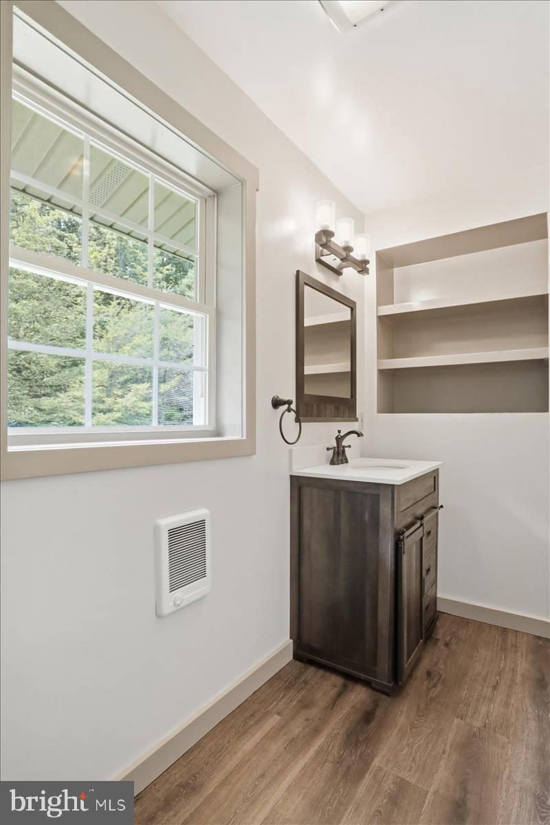 24105 Raven Rock Road Smithsburg, MD 21783 - Photo 21 of 51 Primary Bathroom
