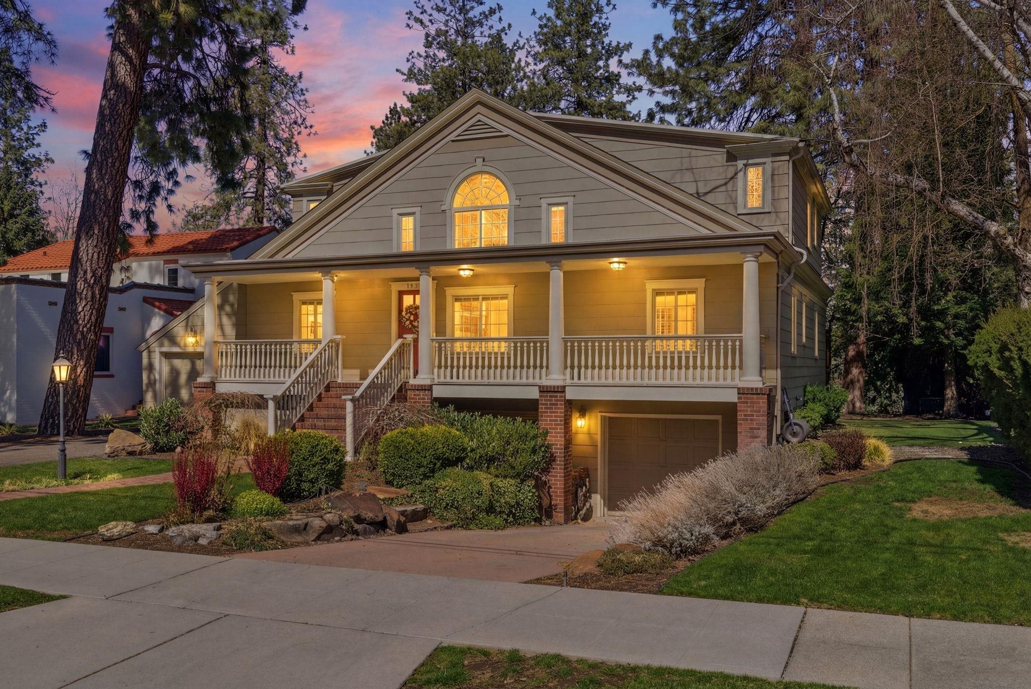 1215 East Overbluff Road Spokane, WA 99203 - Photo 2 of 50