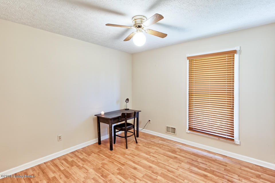 205 Spinpointe Road Fisherville, KY 40023 - Photo 16 of 25 205-Spinpointe-16