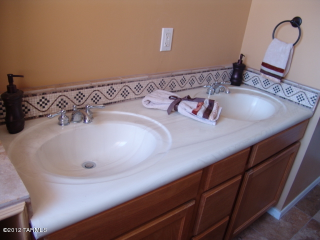 1940 North Santa Rosa Avenue Tucson, AZ 85712 - Photo 13 of 19