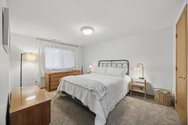$575,000 | 12400 Shenandoah Boulevard Northwest, Coon Rapids, MN 55448
