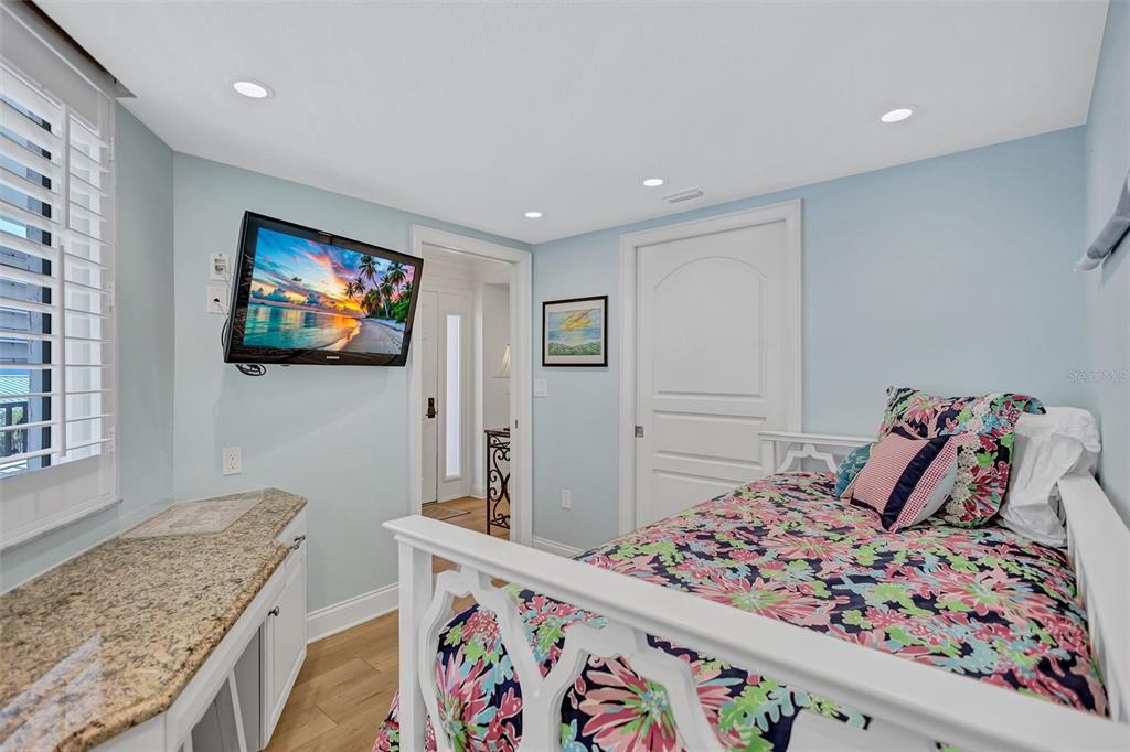 5880 Midnight Pass Road, Unit 206 Sarasota, FL 34242 - Photo 11 of 79