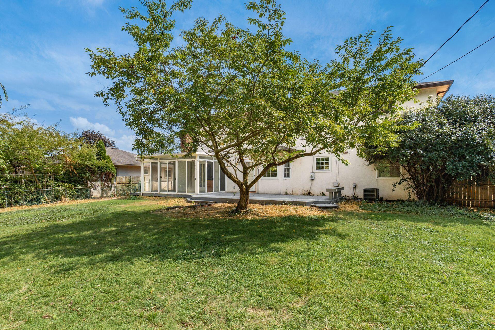 1466 Weybridge Road Columbus, OH 43220 - Photo 64 of 68