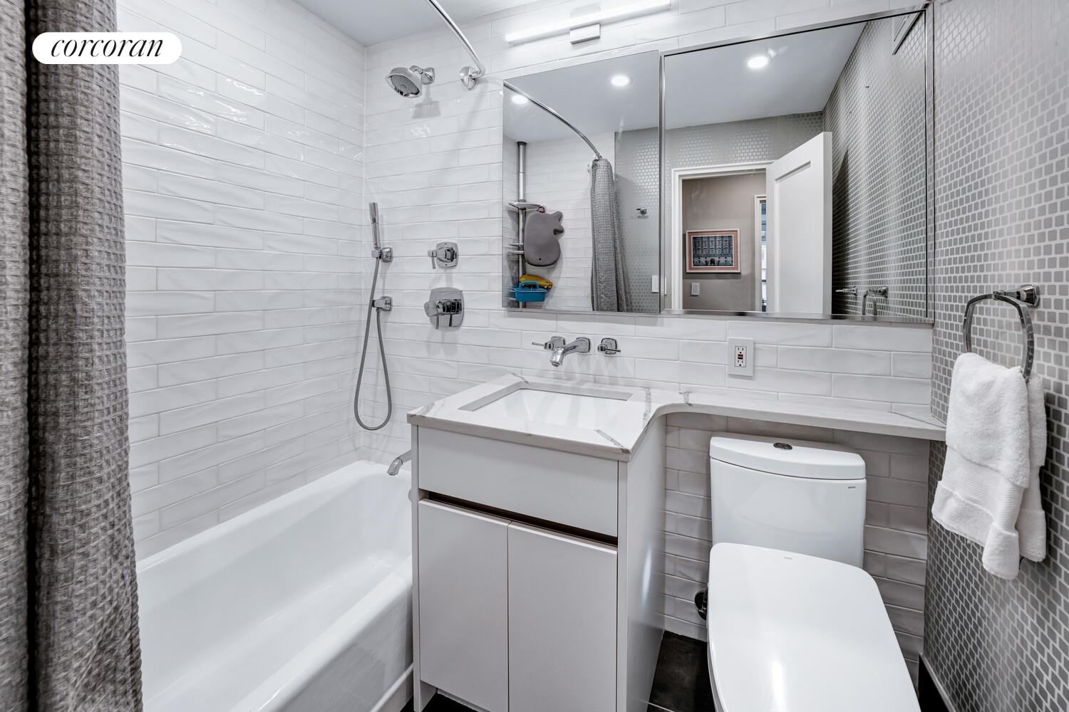 315 East 72nd Street, Unit 9H Manhattan, NY 10021 - Photo 11 of 14