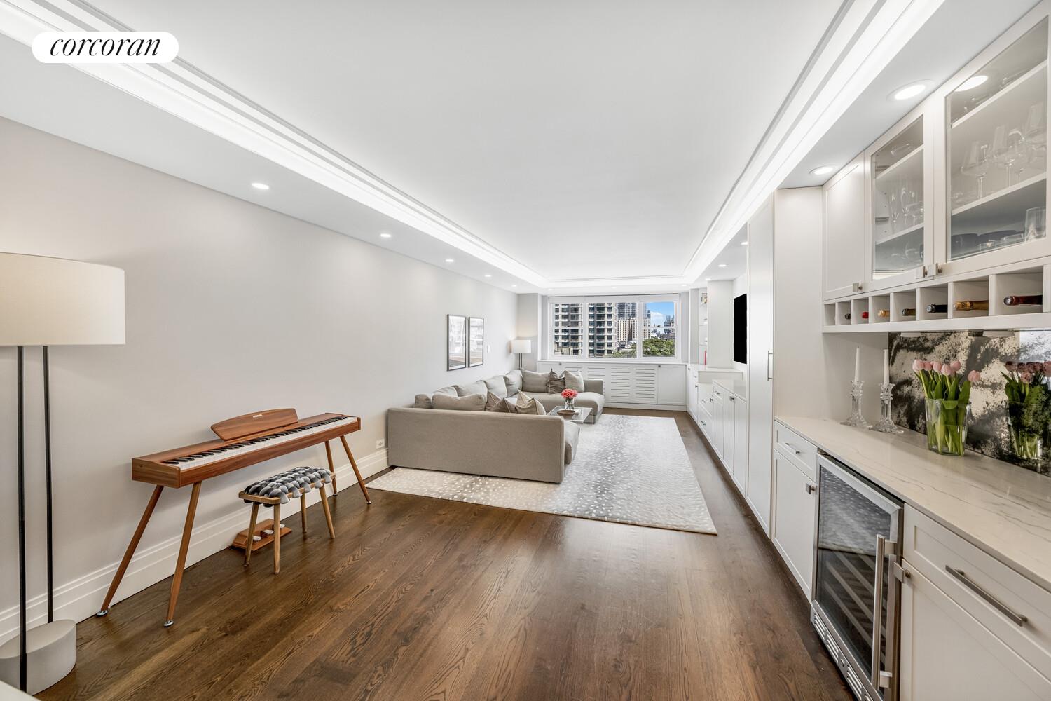 315 East 72nd Street, Unit 9H Manhattan, NY 10021 - Photo 3 of 14