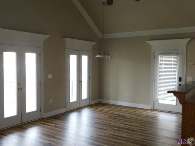 $1,600 | 11182 River Highlands Drive, Unit 7B, St. Amant, LA 70774