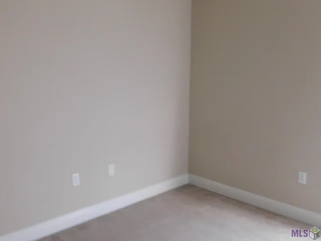 $1,600 | 11182 River Highlands Drive, Unit 7B, St. Amant, LA 70774