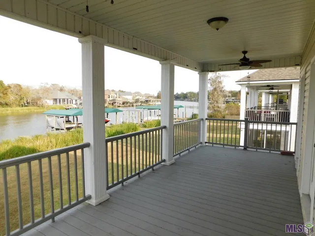 $1,600 | 11182 River Highlands Drive, Unit 7B, St. Amant, LA 70774