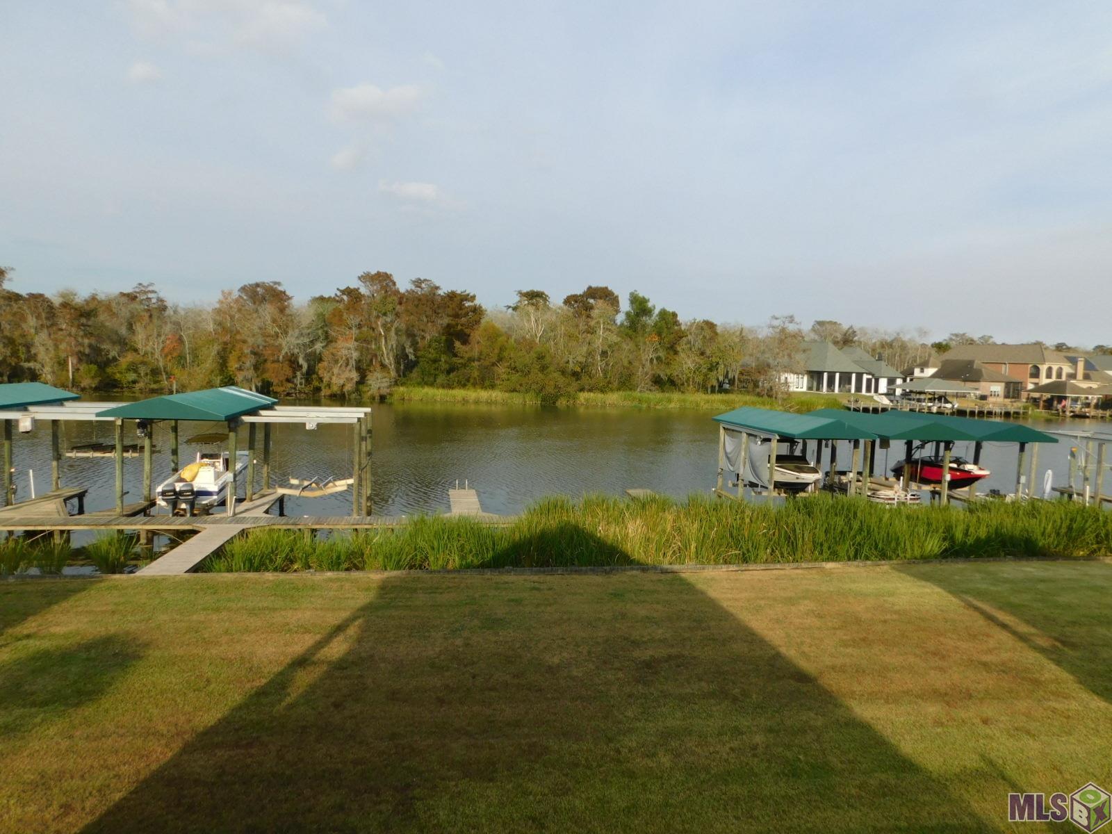 11182 River Highlands Drive, Unit 7B St. Amant, LA 70774 - Photo 5 of 17