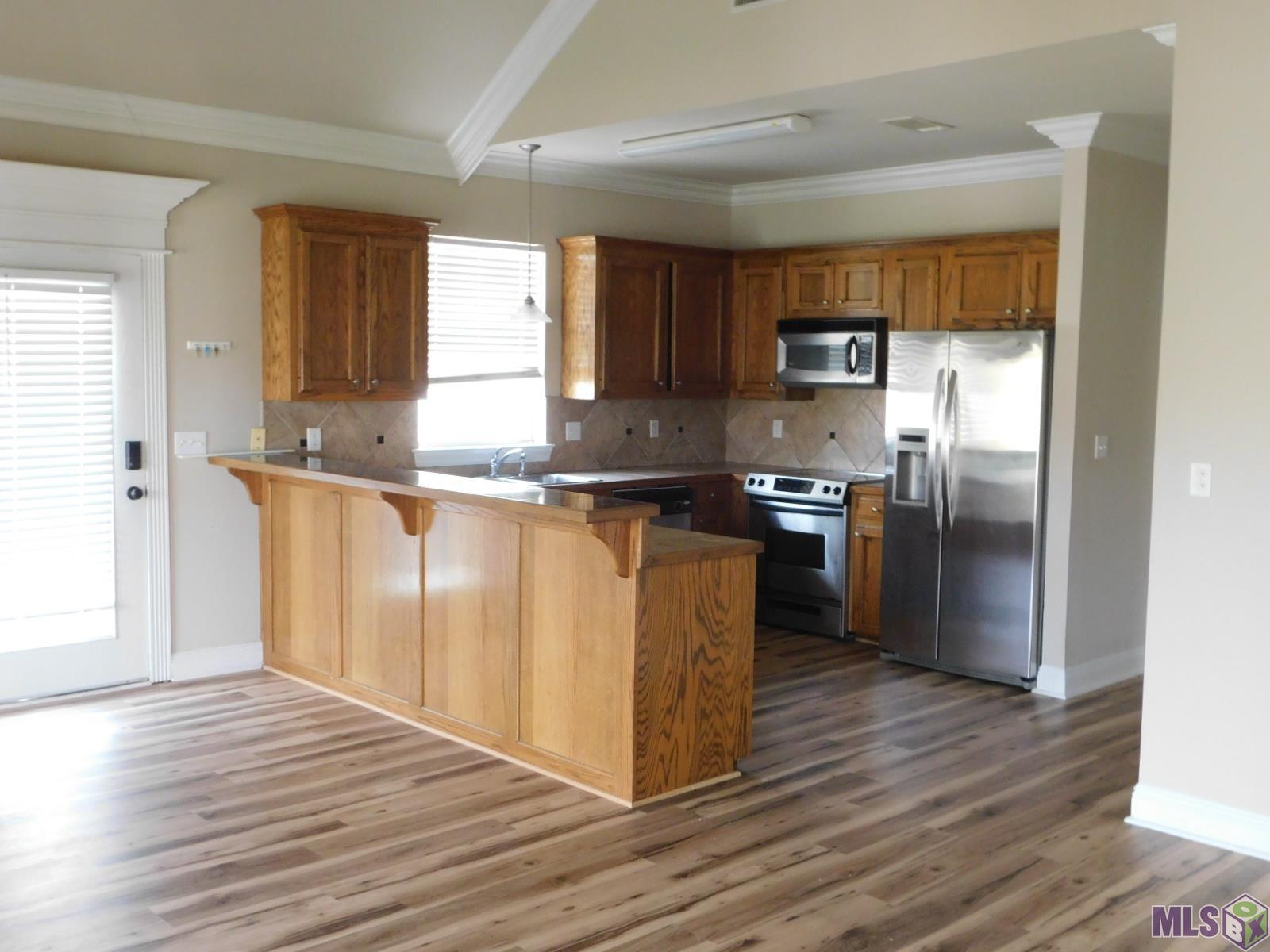 11182 River Highlands Drive, Unit 7B St. Amant, LA 70774 - Photo 10 of 17