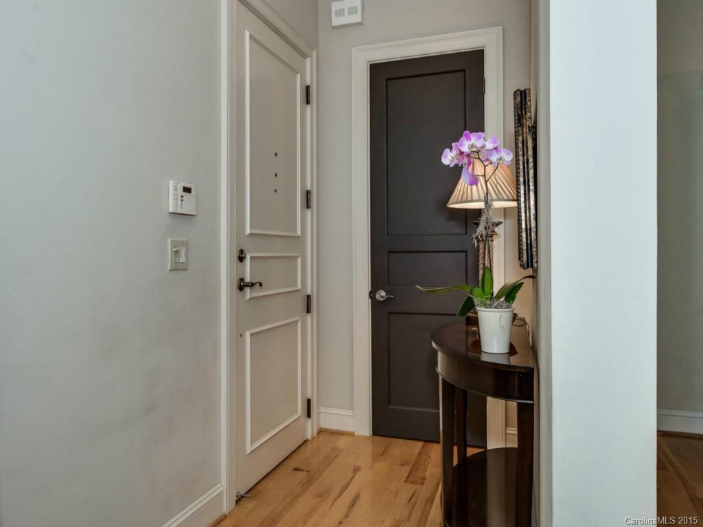 281 Queens Road, Unit 281 Charlotte, NC 28204 - Photo 13 of 18