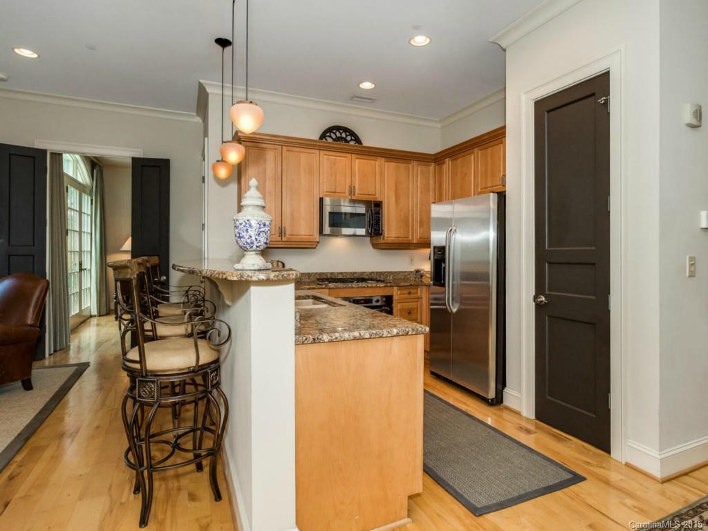 281 Queens Road, Unit 281 Charlotte, NC 28204 - Photo 4 of 18