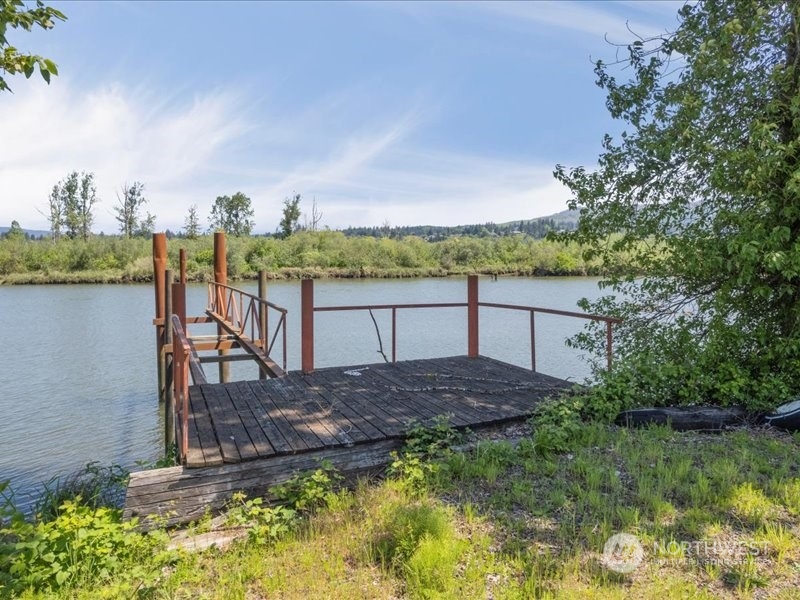 285 West Birnie Slough Road Cathlamet, WA 98612 - Photo 35 of 40 a view of lake