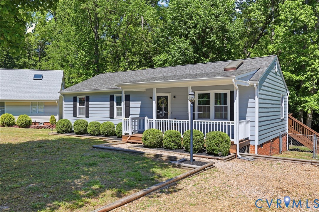 15707 Roland View Drive Chester, VA 23831 - Photo 2 of 23 Gallery Image 2