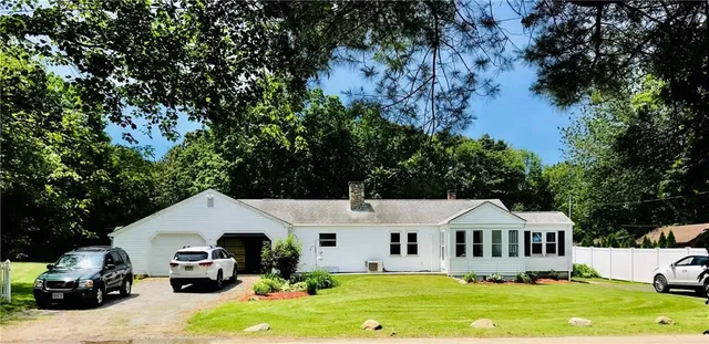 $2,100 | 21 Woodsia Trail, South Kingstown, RI 02879