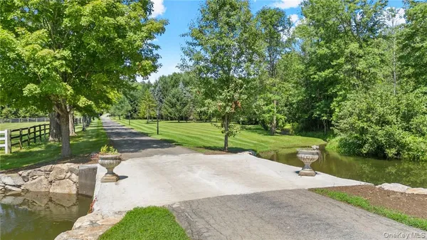 $1,995,000 | 55 Daley Road, Poughkeepsie, NY 12603