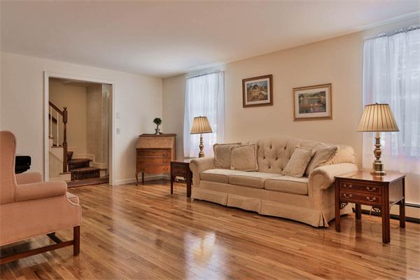 91 Concord Road Bedford, MA 01730 - Photo 3 of 25 Gallery Image 3