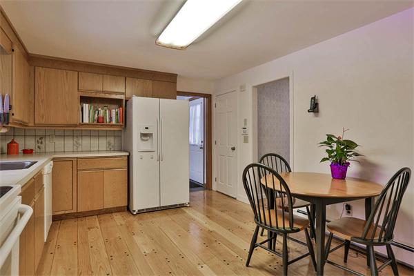 91 Concord Road Bedford, MA 01730 - Photo 7 of 25 Gallery Image 7