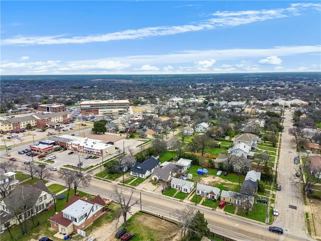 $175,000 | 1215 North 18th Street, Waco, TX 76707