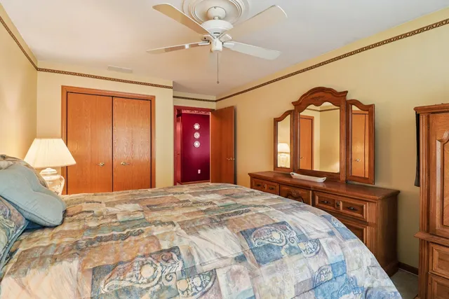 $346,000 | 1923 Schomer Court, Unit 1923, Aurora, IL 60505