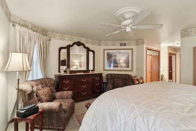 $346,000 | 1923 Schomer Court, Unit 1923, Aurora, IL 60505