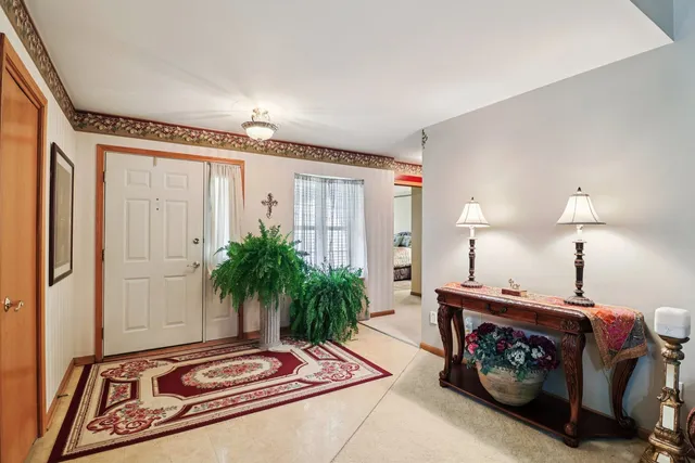 $346,000 | 1923 Schomer Court, Unit 1923, Aurora, IL 60505