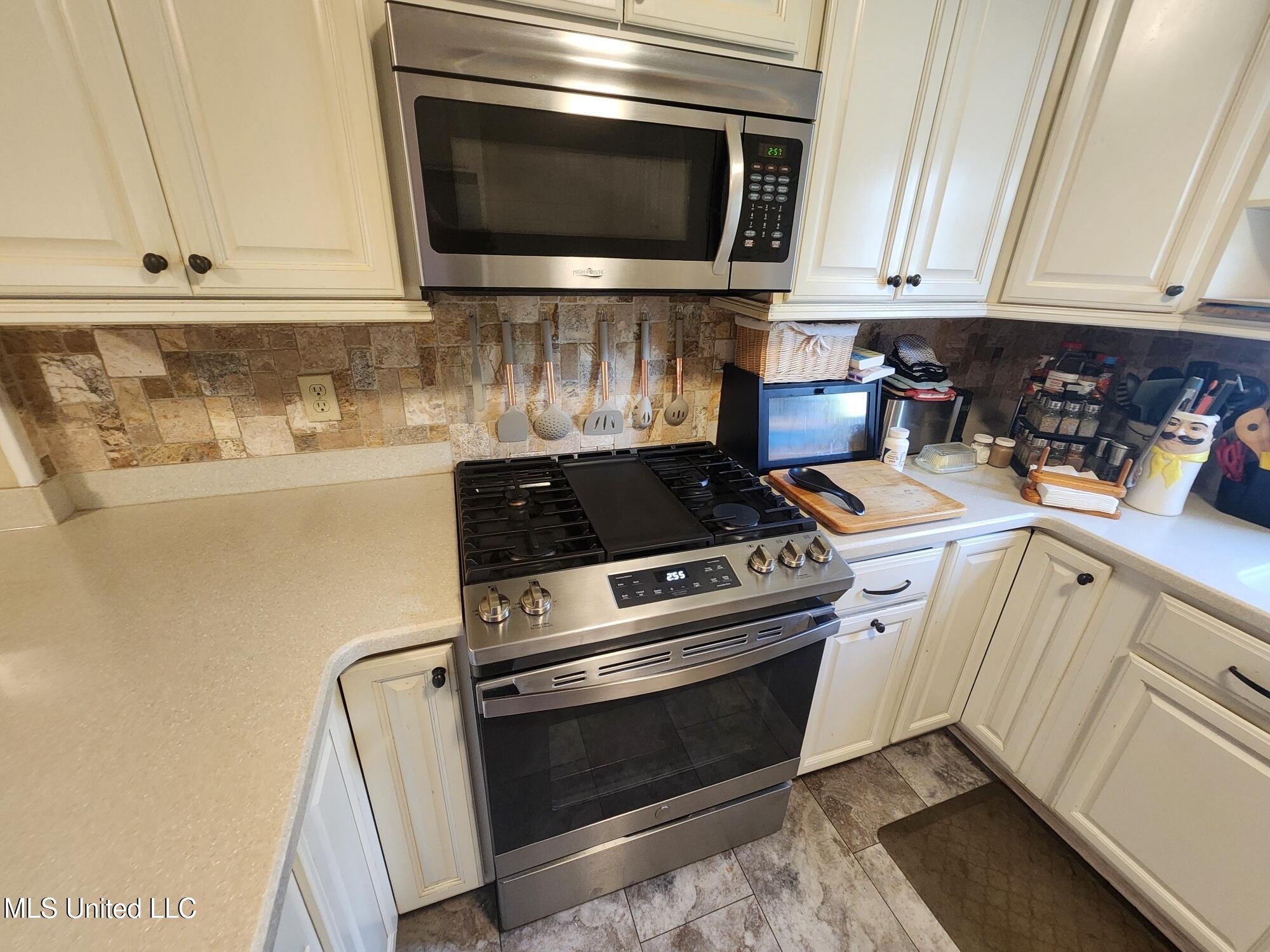 301 Hopson Street Tutwiler, MS 38963 - Photo 7 of 17 20250801_145624_resized_1