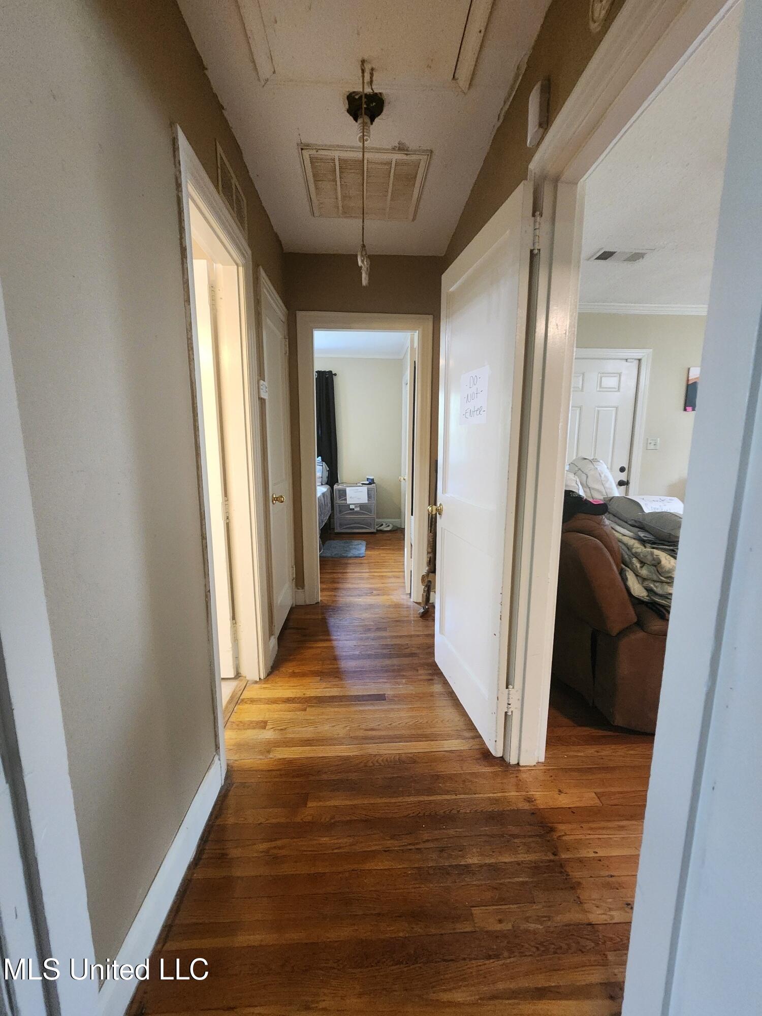 301 Hopson Street Tutwiler, MS 38963 - Photo 9 of 17 20250801_145914_resized_1