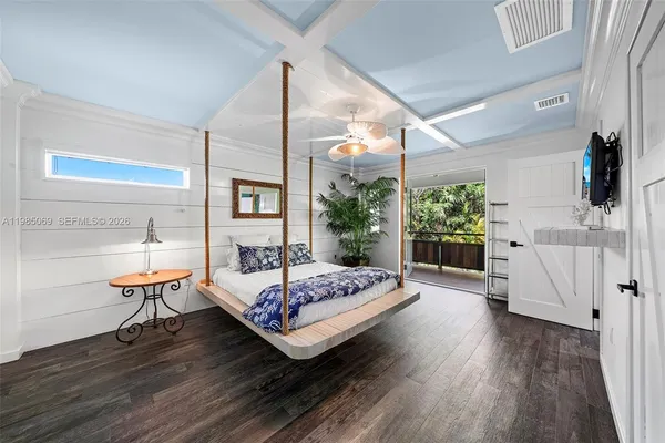 $6,695,000 | 6700 Southwest 132nd Street, Pinecrest, FL 33156