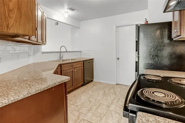 $1,500 | 5211 Lynngate Drive, Spring, TX 77373