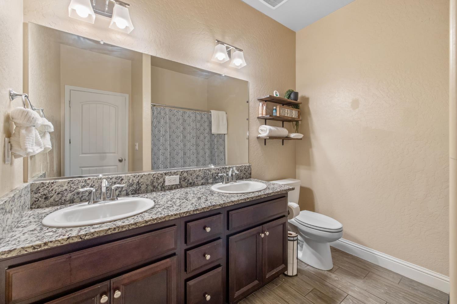 757 Strada Street Lemoore, CA 93245 - Photo 29 of 63