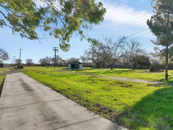 $265,000 | 3093 Feather River Boulevard, Olivehurst, CA 95961