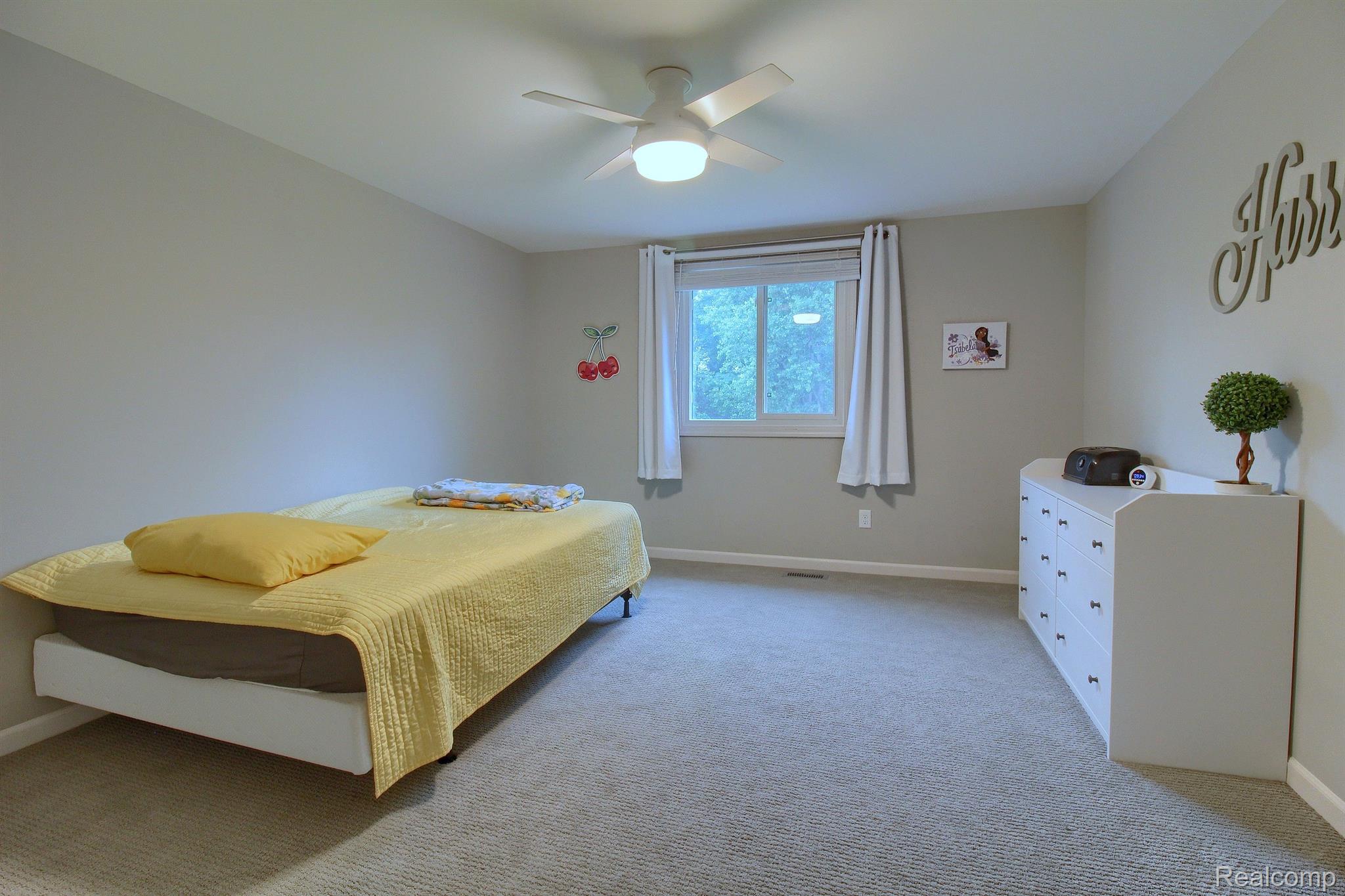 5365 Inverrary Lane Commerce Township, MI 48382 - Photo 27 of 37 Gallery Image 27
