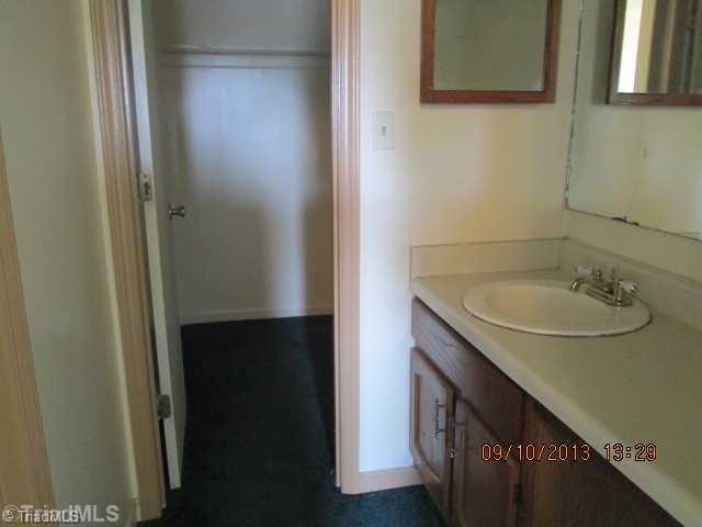 1320 West Meadowview Road Greensboro, NC 27403 - Photo 6 of 10 Master Bath/Spa.