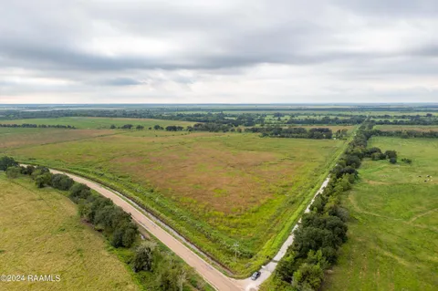 $1,388,046 | 0 West W Highway, Unit LOT 2, Abbeville, LA 70510