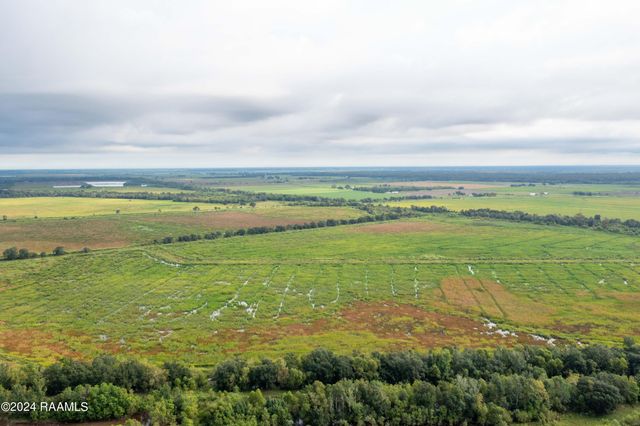 $1,388,046 | 0 West W Highway, Unit LOT 2, Abbeville, LA 70510