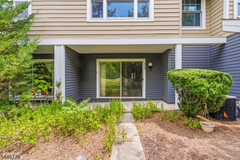 350 Greenfield Road Bridgewater, NJ 08807 - Photo 4 of 48 Gallery Image 4