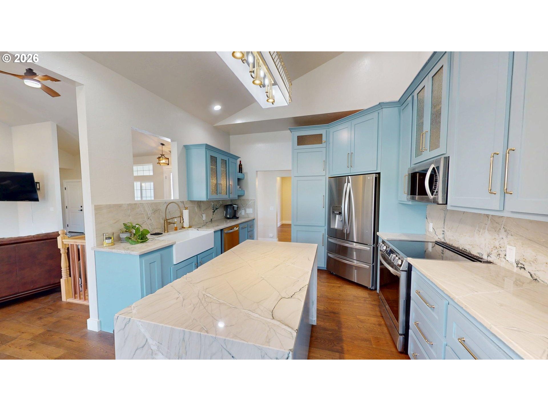 95950 North Bank Rogue River Road Gold Beach, OR 97444 - Photo 9 of 41 Kitchen
