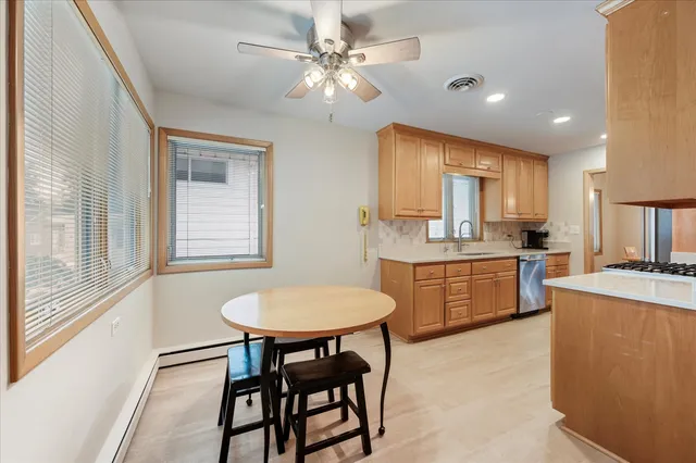 $600,000 | 878 Parkside Avenue, Elmhurst, IL 60126